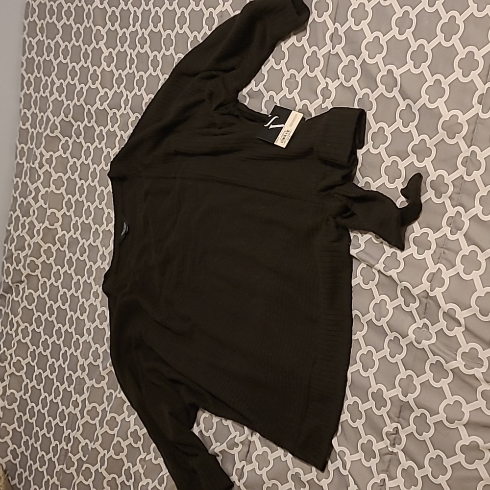 vera wang sweater